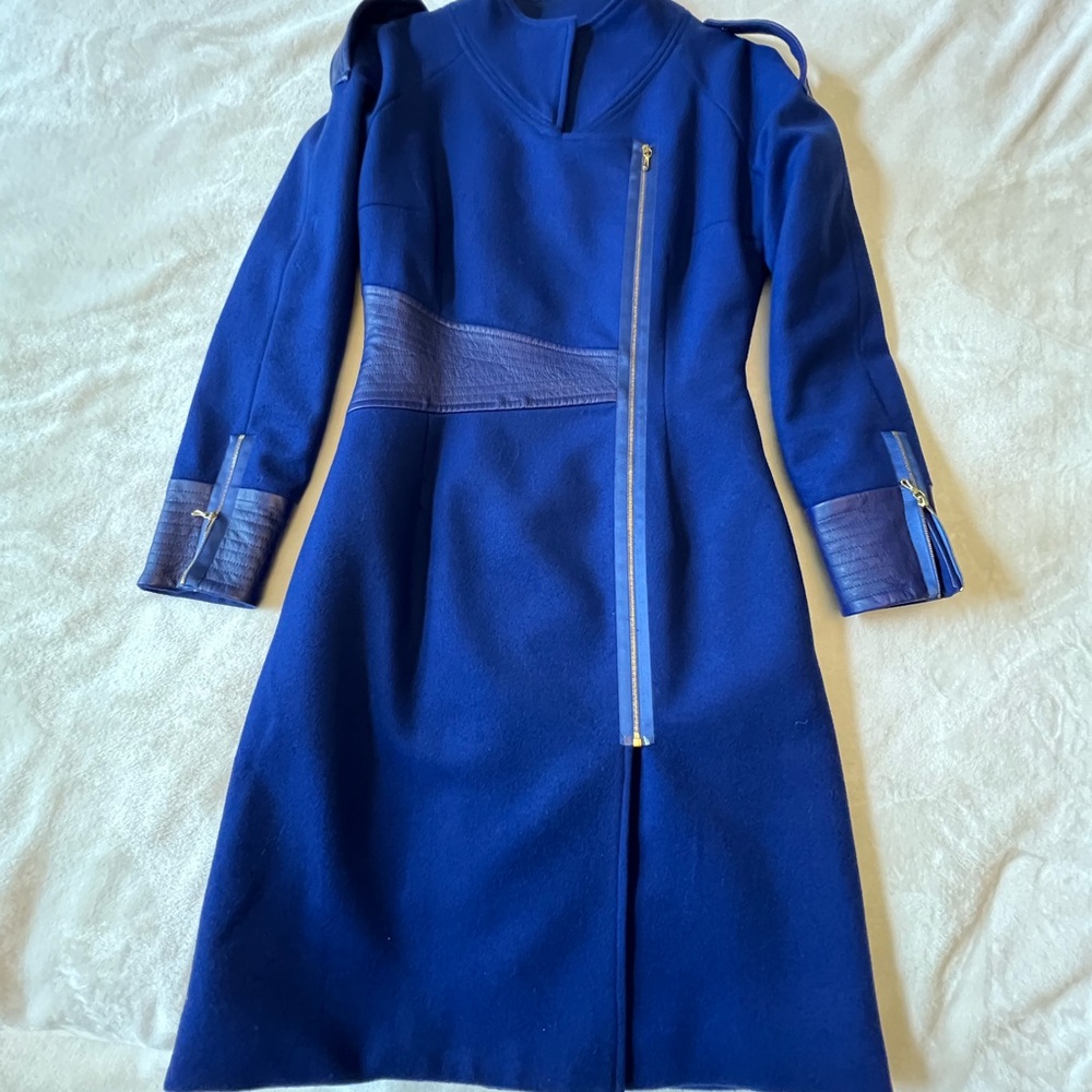 Gorgeous Sapphire Blue Designer Coat with Gold Lining - Picture 2 of 15